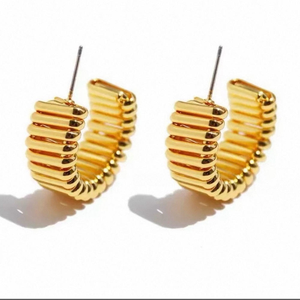 Gold Ribbed Hoop Earrings - Women's Jewelry